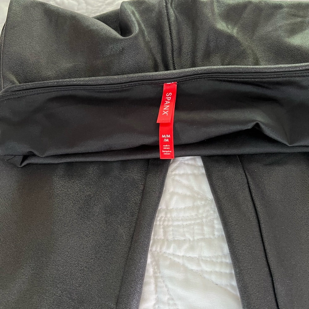 🌟3 for $25🌟 SPANX Black Faux Leather Leggings High-Waisted Women’s - Picture 14 of 14